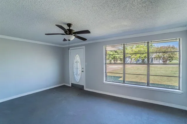 $225,000 | 405 West 3rd Street, Anna, TX 75409