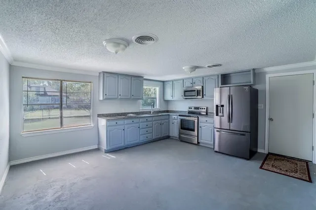 $225,000 | 405 West 3rd Street, Anna, TX 75409