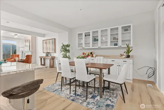 $815,000 | 23300 Southeast Black Nugget Road, Unit D3, Issaquah, WA 98029