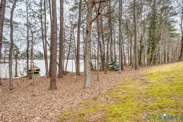 $320,000 | 112 Water Pointe Court, Midlothian, VA 23112