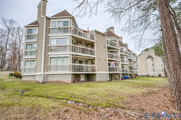 $320,000 | 112 Water Pointe Court, Midlothian, VA 23112