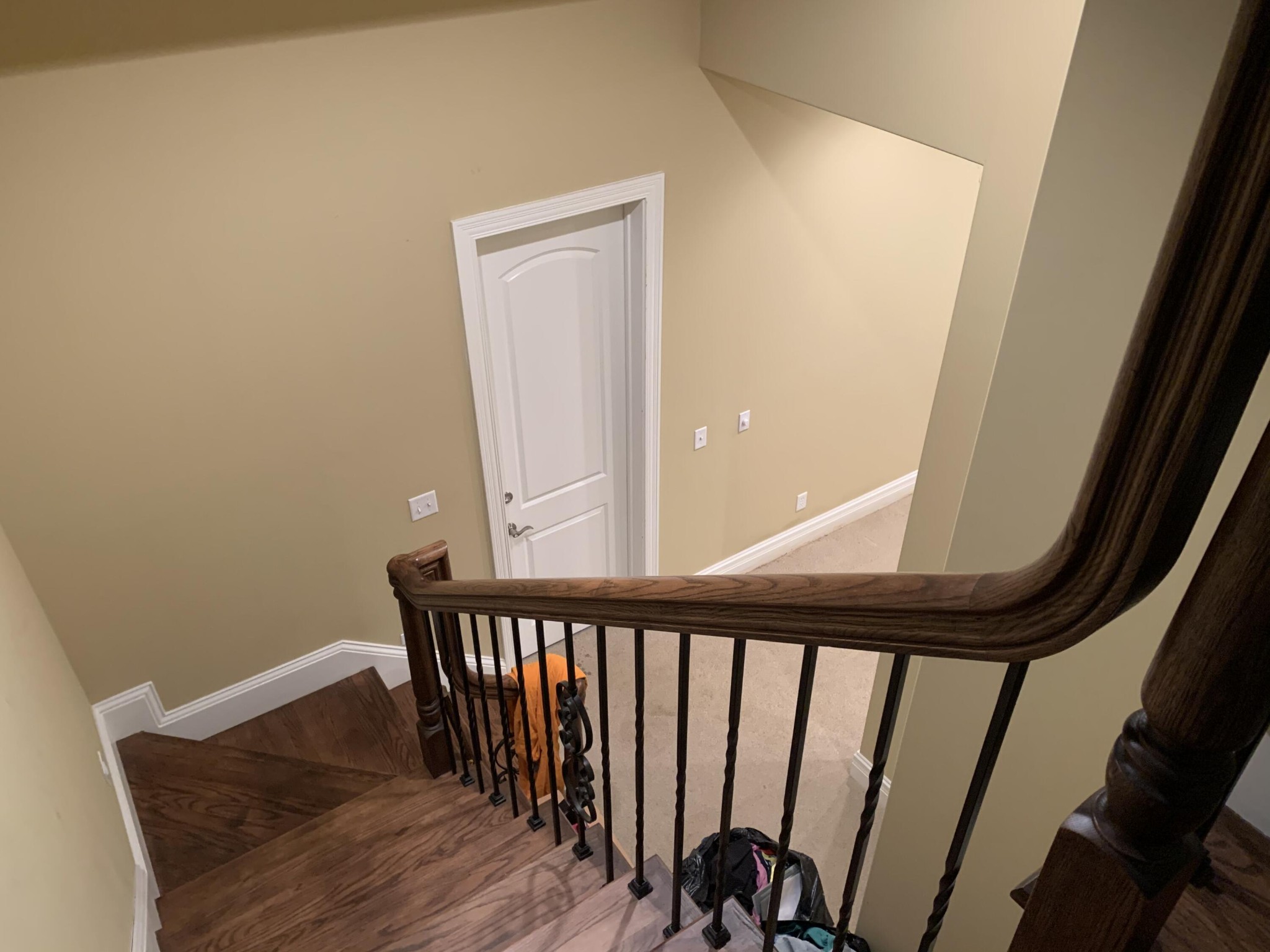 1951 Hindley Road Morristown, TN 37813 - Photo 19 of 26 a side view of a hallway