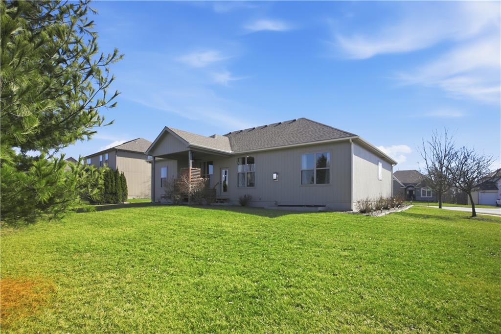 17710 Mission Ridge Smithville, MO 64089 - Photo 43 of 56