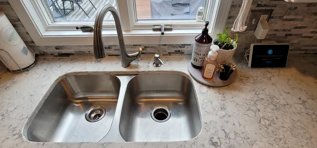 $386,900 | 700 Susan Street, Sycamore, IL 60178