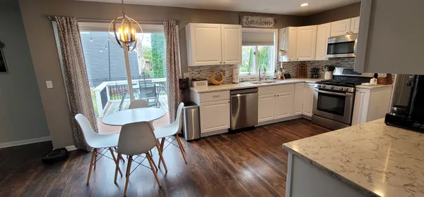 $385,000 | 700 Susan Street, Sycamore, IL 60178