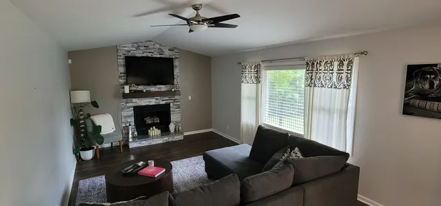 $385,000 | 700 Susan Street, Sycamore, IL 60178