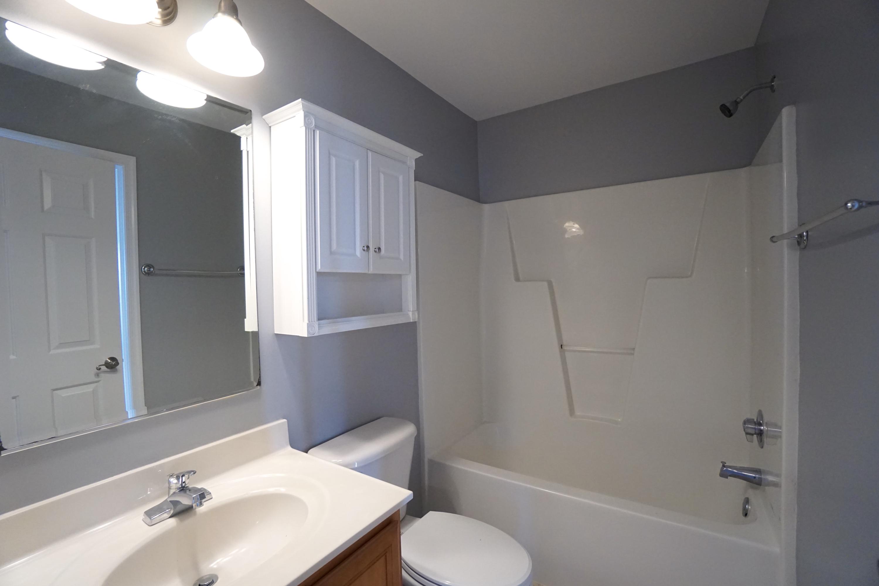2262 Folly Road, Unit 2D Charleston, SC 29412 - Photo 9 of 13 Full Bathroom #1