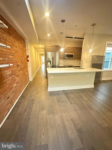 a close view of sink and tap