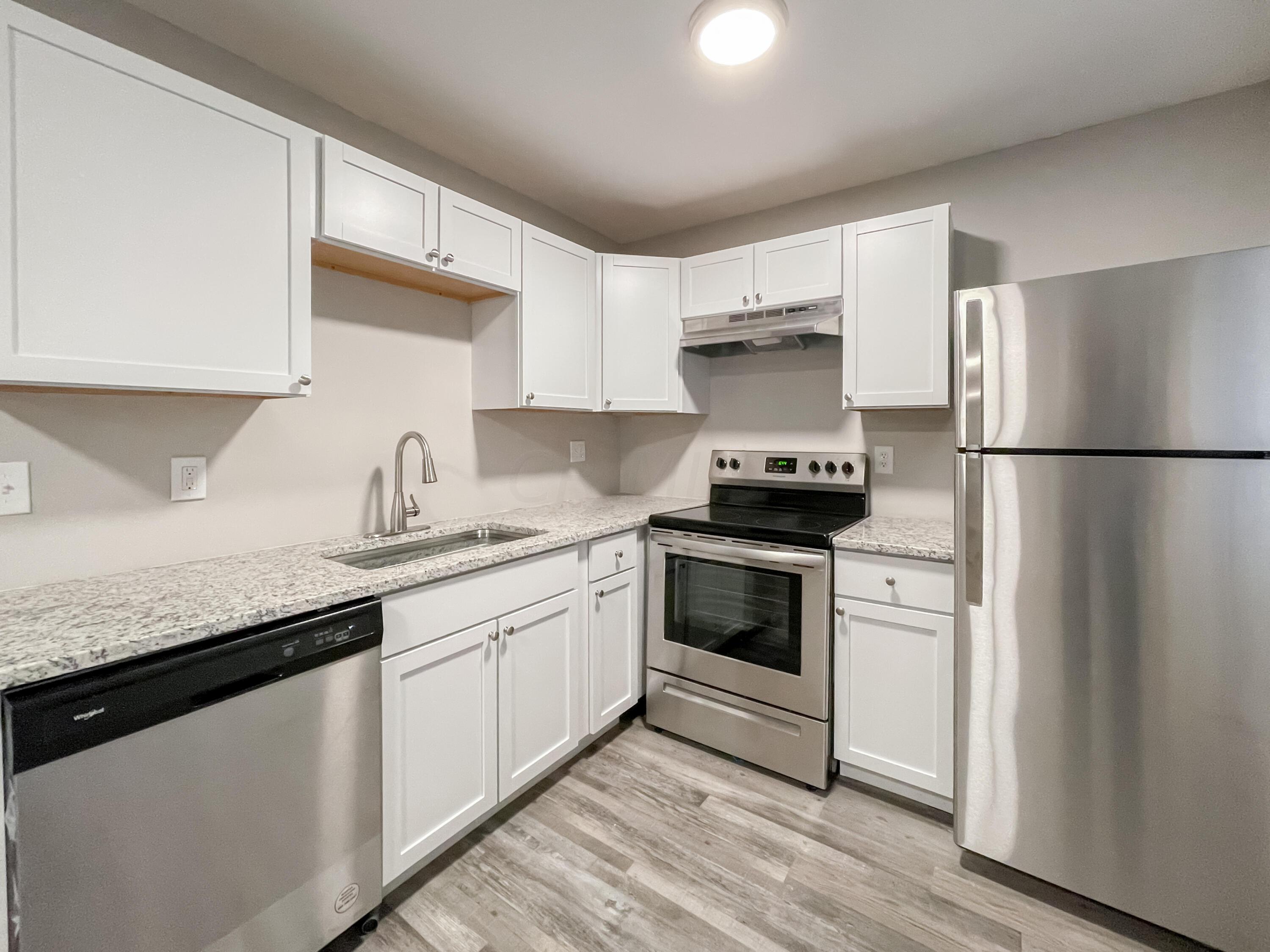 1027 Dalehurst Road Columbus, OH 43219 - Photo 10 of 24 AD257FD8-B672-4583-BE99-BD3D696BC71B