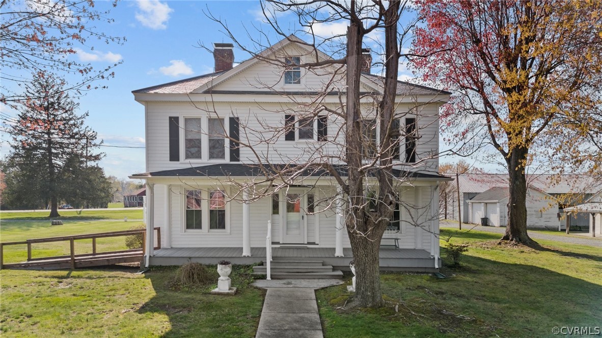 4851 Three Chopt Road Louisa, VA 23093 - Photo 1 of 39 a front view of a house with a yard