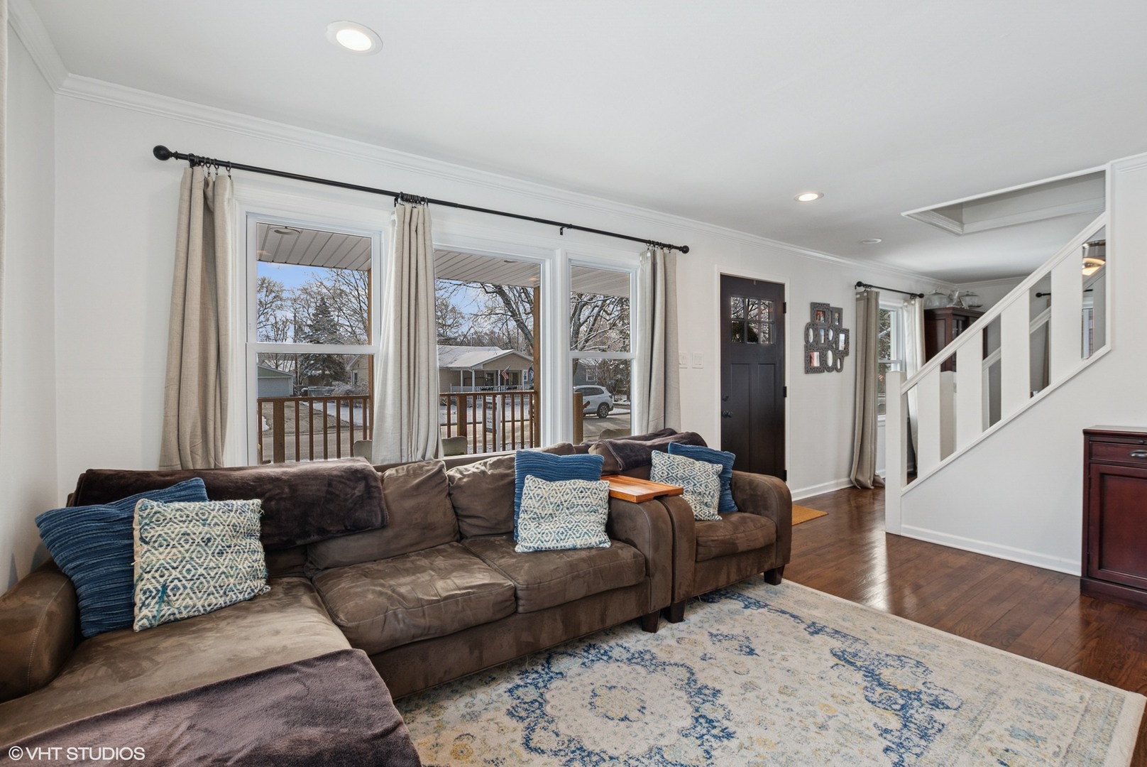 16932 Riverside Drive Tinley Park, IL 60477 - Photo 4 of 28