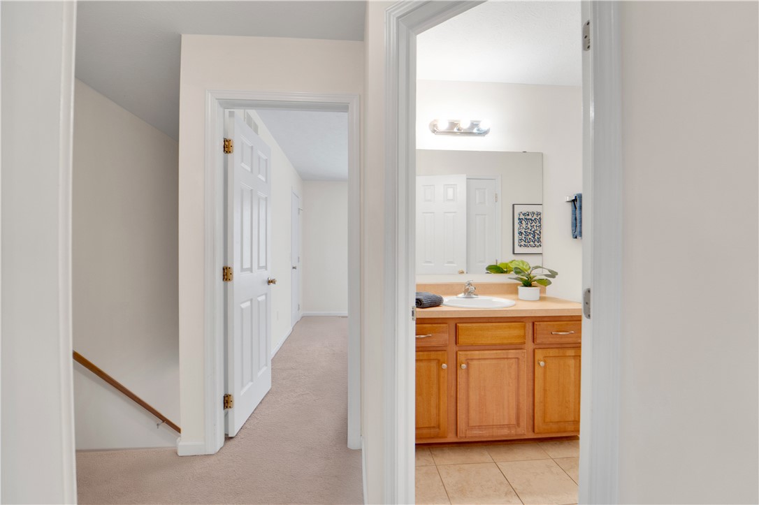 221 Leicestershire Road Irondequoit, NY 14621 - Photo 22 of 36