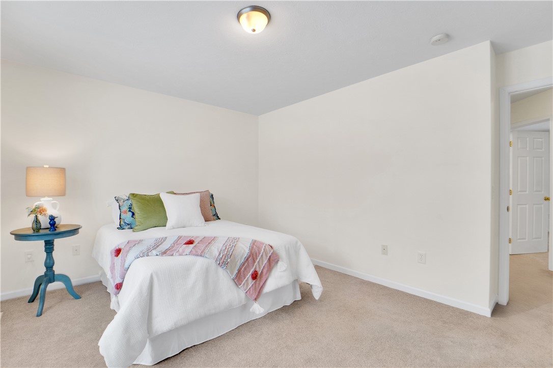 221 Leicestershire Road Irondequoit, NY 14621 - Photo 25 of 36