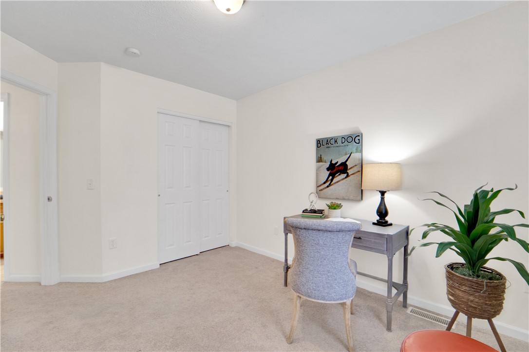 221 Leicestershire Road Irondequoit, NY 14621 - Photo 30 of 36