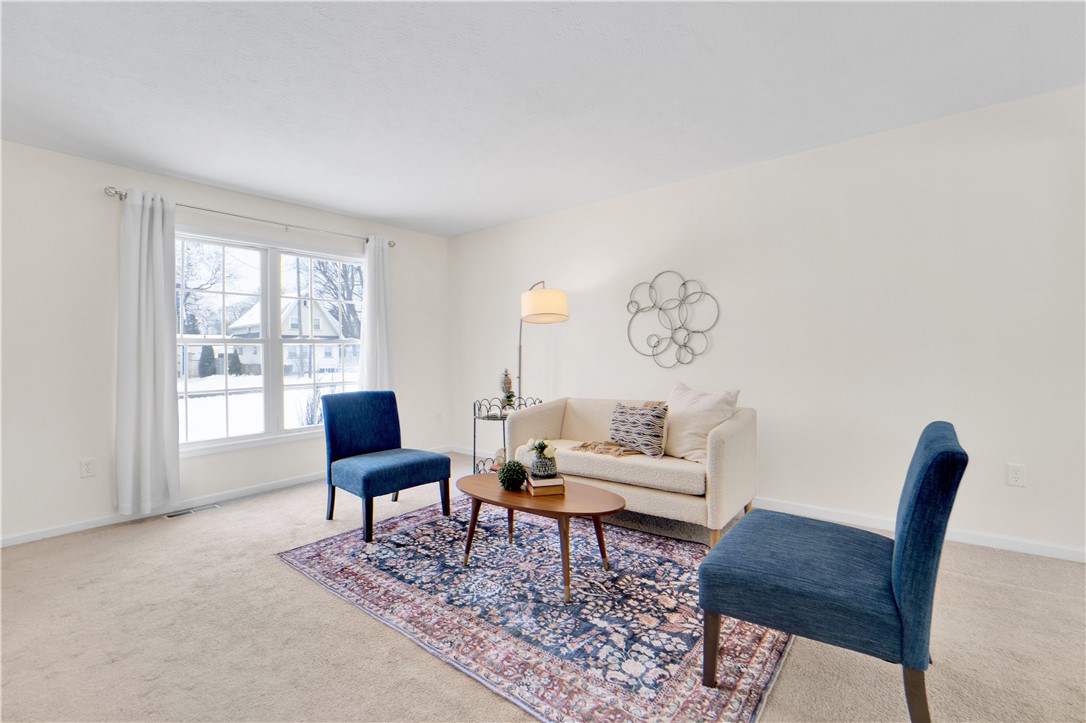 221 Leicestershire Road Irondequoit, NY 14621 - Photo 6 of 36