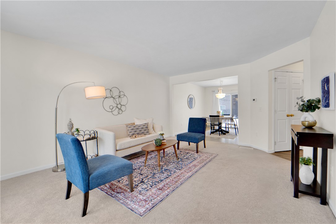 221 Leicestershire Road Irondequoit, NY 14621 - Photo 7 of 36