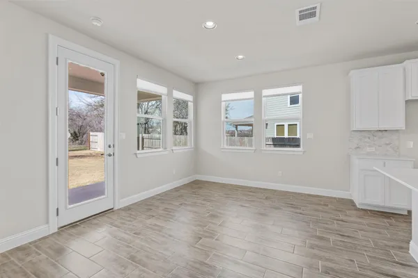 $2,100 | 205 Riverhill Drive, Georgetown, TX 78628