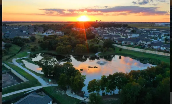 $2,100 | 205 Riverhill Drive, Georgetown, TX 78628