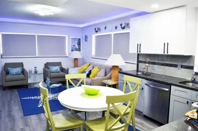 $2,250 | 3675 Gulf Boulevard, Unit 4, St. Pete Beach, FL 33706