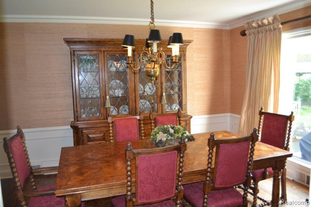 1033 Harvard Road Grosse Pointe, MI 48230 - Photo 3 of 8 9-30-2012 044.jpg
