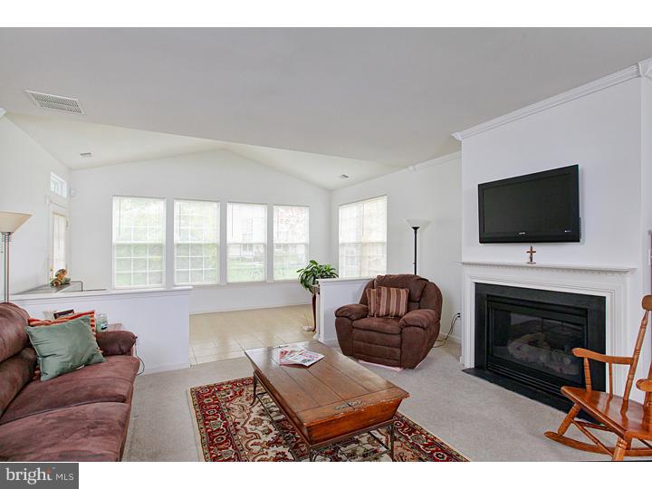 149 Somerfield Road Woolwich Township, NJ 08085 - Photo 5 of 18 Great Room