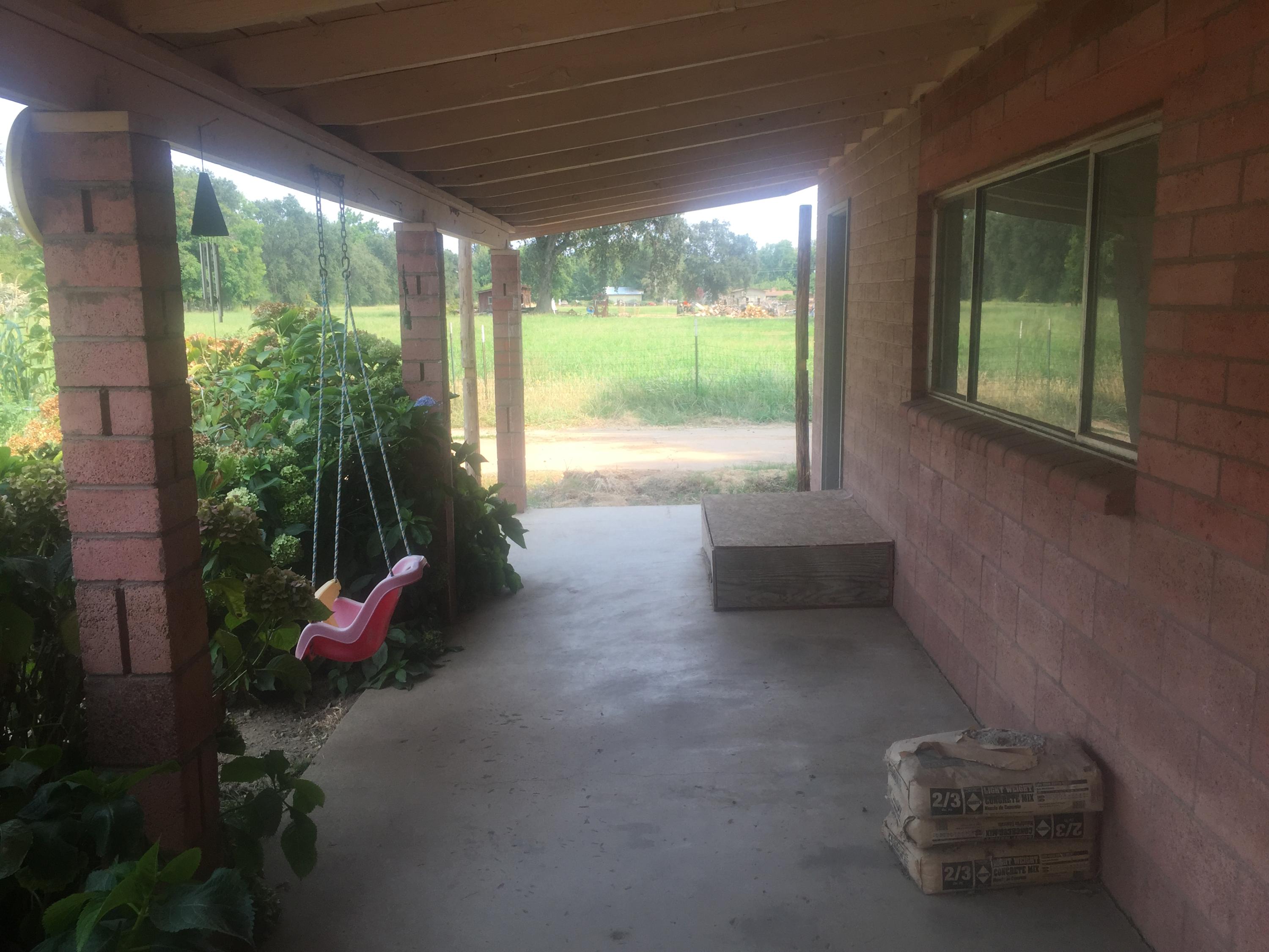 19997 Loop Street Anderson, CA 96007 - Photo 24 of 28 Porch on shop
