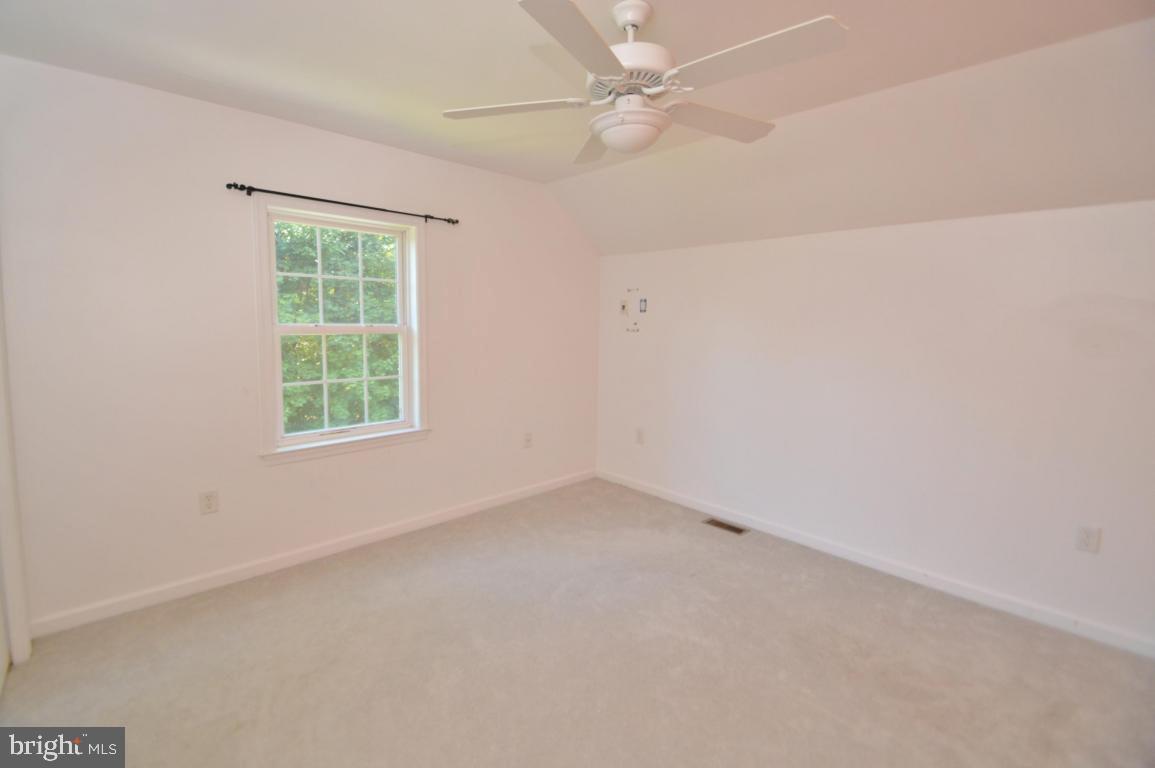 1048 Rife Run Road Manheim, PA 17545 - Photo 14 of 22