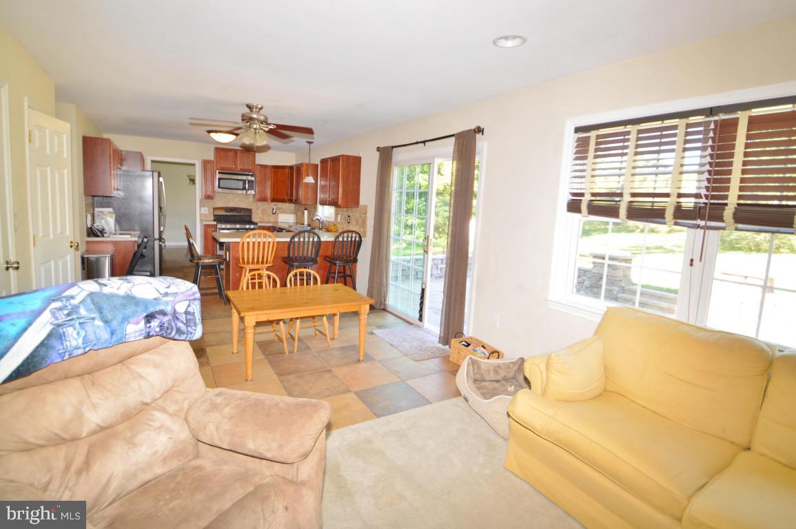 1048 Rife Run Road Manheim, PA 17545 - Photo 8 of 22