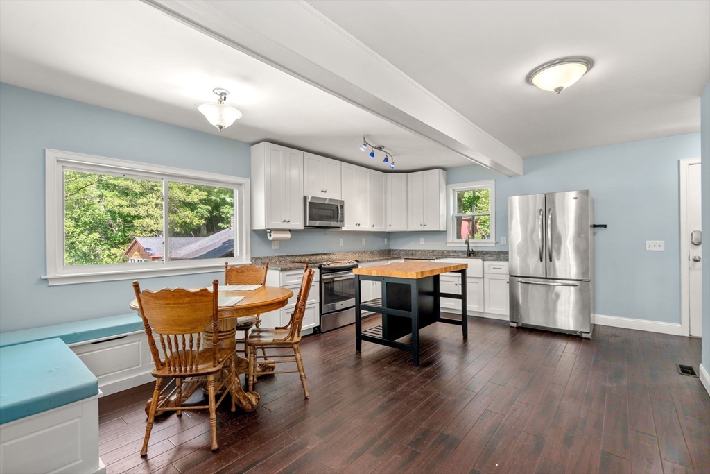 40 1/2 Maple Lane Sutton, MA 01590 - Photo 6 of 37