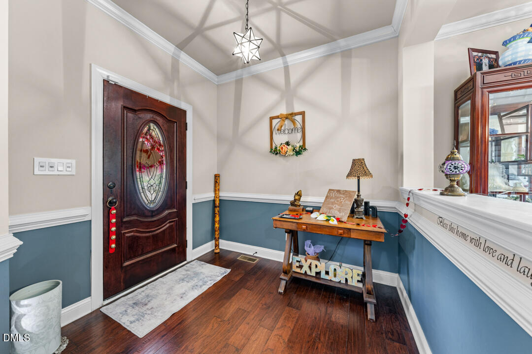 2811 Reynolda Circle Durham, NC 27712 - Photo 12 of 59 DSC08671