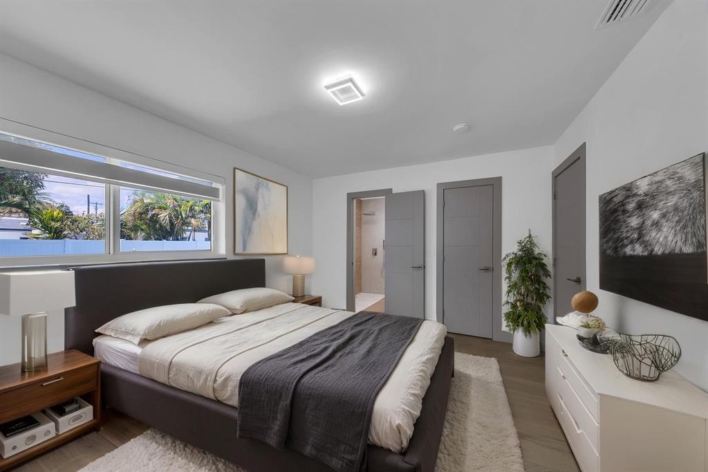 3231 Northeast 27th Terrace Lighthouse Point, FL 33064 - Photo 12 of 41 Staged