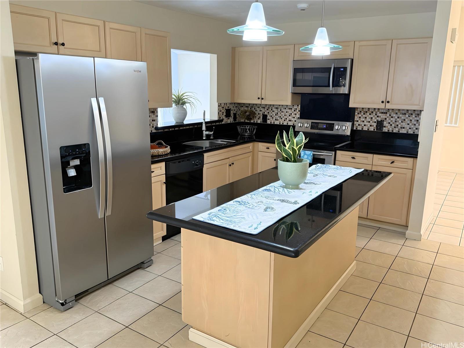 92-6018 Kalemakapii Street Kapolei, HI 96707 - Photo 17 of 23