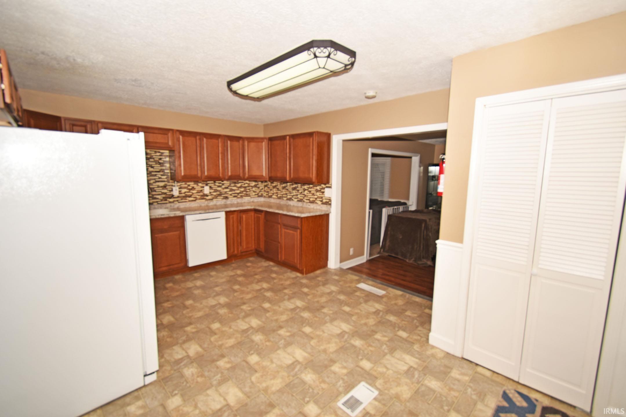 1008 Rio Vista Court Lafayette, IN 47905 - Photo 6 of 32