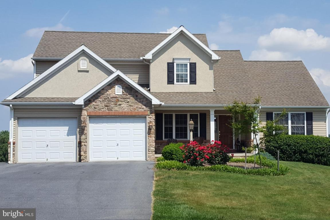 531 Oak Lane Lititz, PA 17543 - Photo 2 of 26