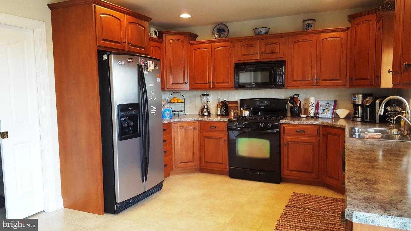 531 Oak Lane Lititz, PA 17543 - Photo 11 of 26