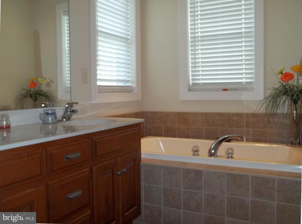 531 Oak Lane Lititz, PA 17543 - Photo 17 of 26