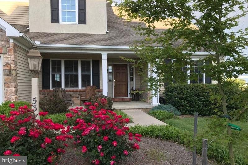 531 Oak Lane Lititz, PA 17543 - Photo 3 of 26