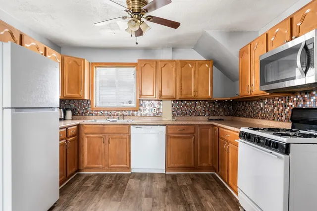 $249,000 | 136 Melbourne Street, Vestal, NY 13850