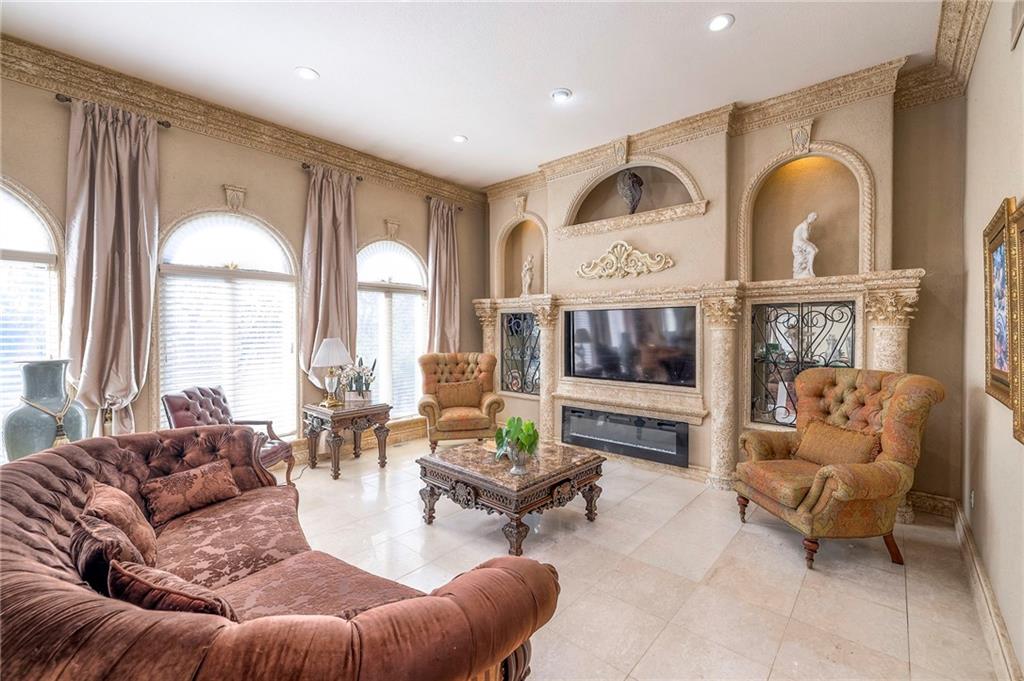 9002 Pine Street Lenexa, KS 66220 - Photo 36 of 90