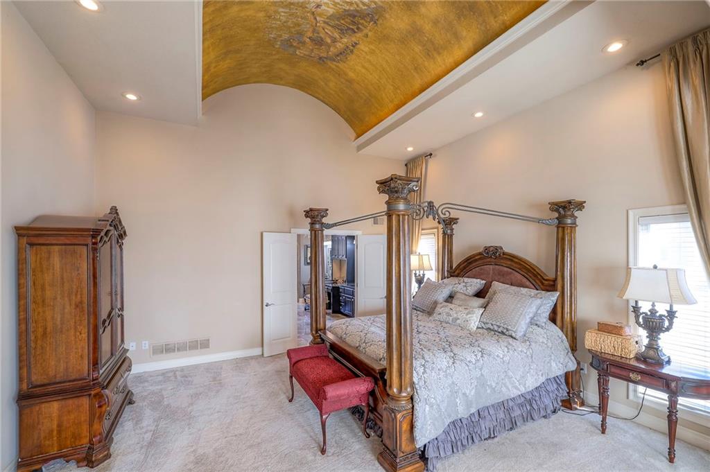 9002 Pine Street Lenexa, KS 66220 - Photo 40 of 90