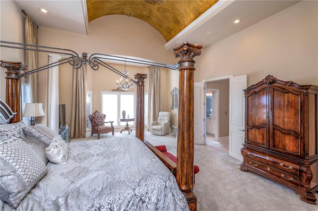 9002 Pine Street Lenexa, KS 66220 - Photo 45 of 90