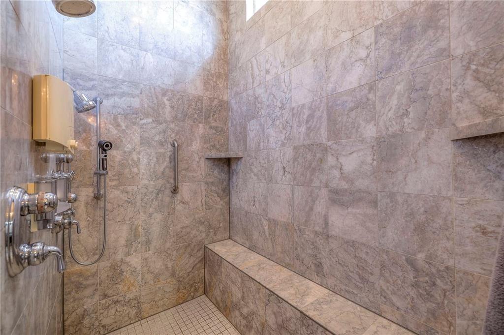 9002 Pine Street Lenexa, KS 66220 - Photo 50 of 90