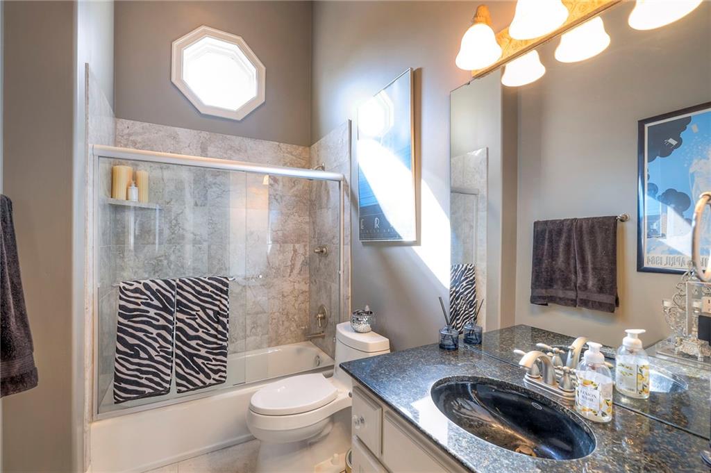 9002 Pine Street Lenexa, KS 66220 - Photo 59 of 90