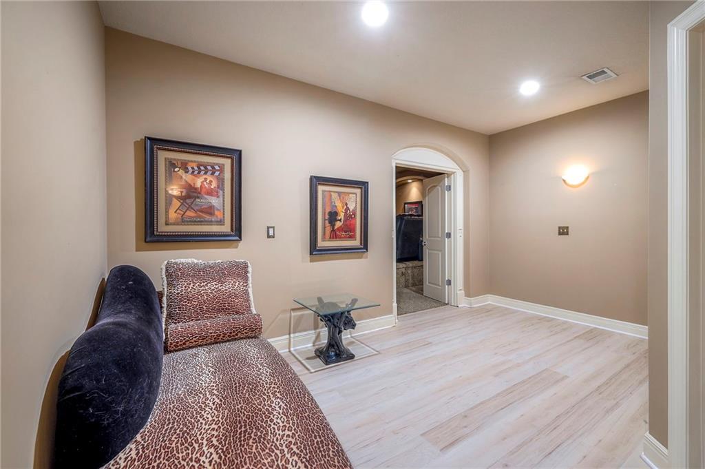 9002 Pine Street Lenexa, KS 66220 - Photo 67 of 90