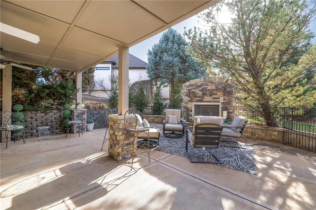 9002 Pine Street Lenexa, KS 66220 - Photo 86 of 90