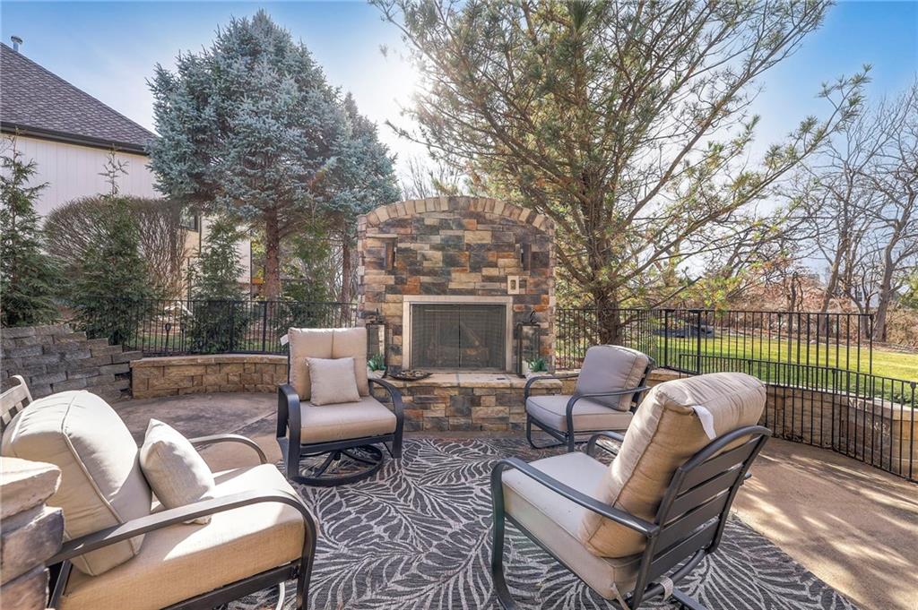 9002 Pine Street Lenexa, KS 66220 - Photo 88 of 90