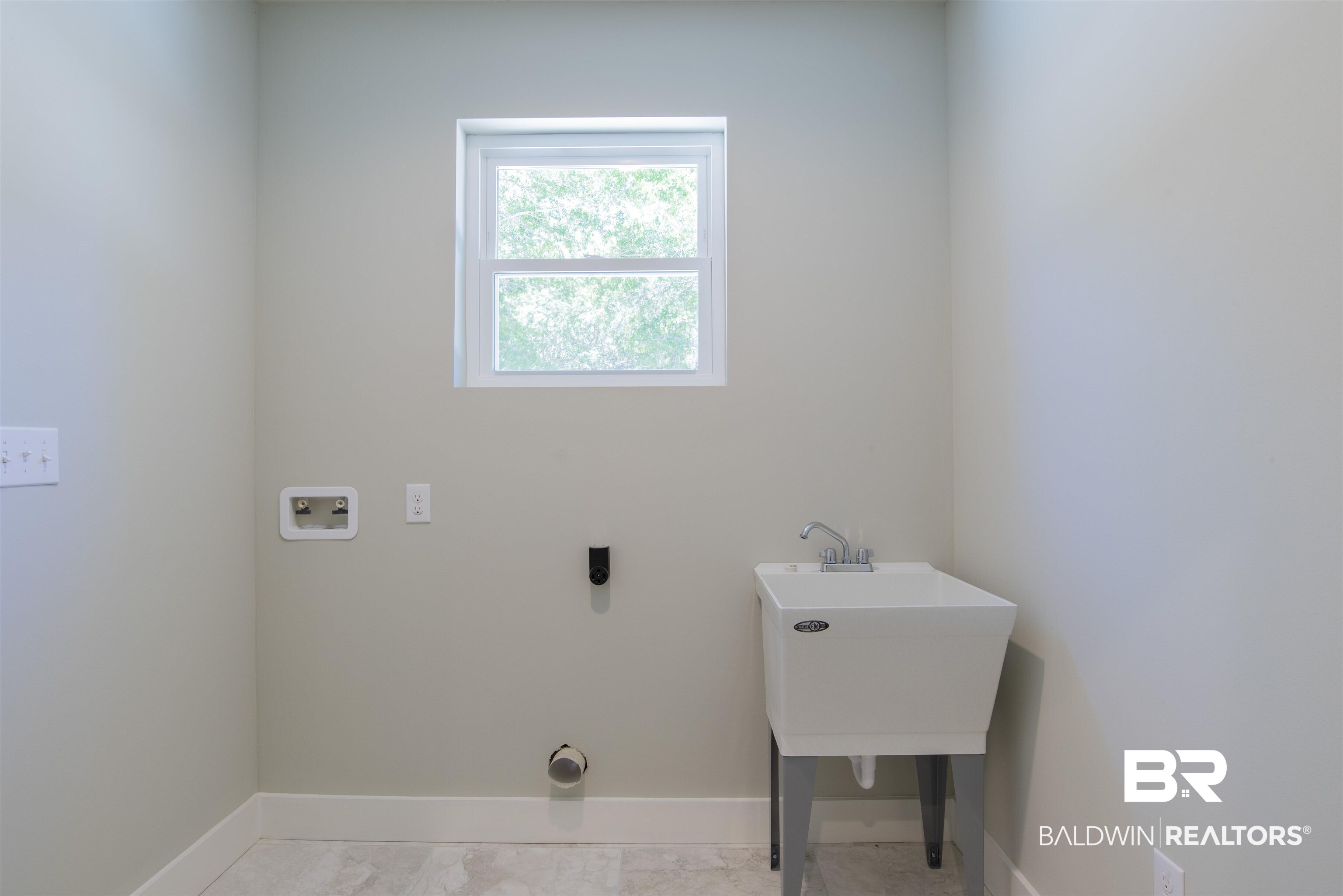 28832 Sampson Avenue Orange Beach, AL 36561 - Photo 12 of 42