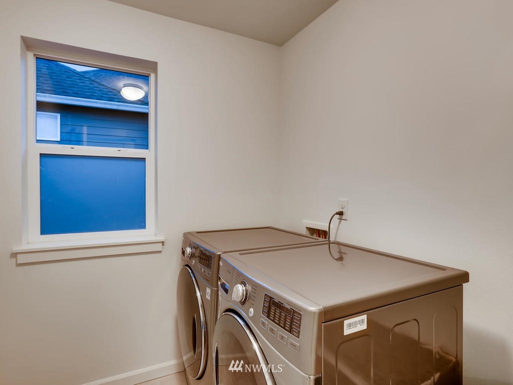 844 Mount Baker Place Northeast Renton, WA 98059 - Photo 23 of 34 Gallery Image 23