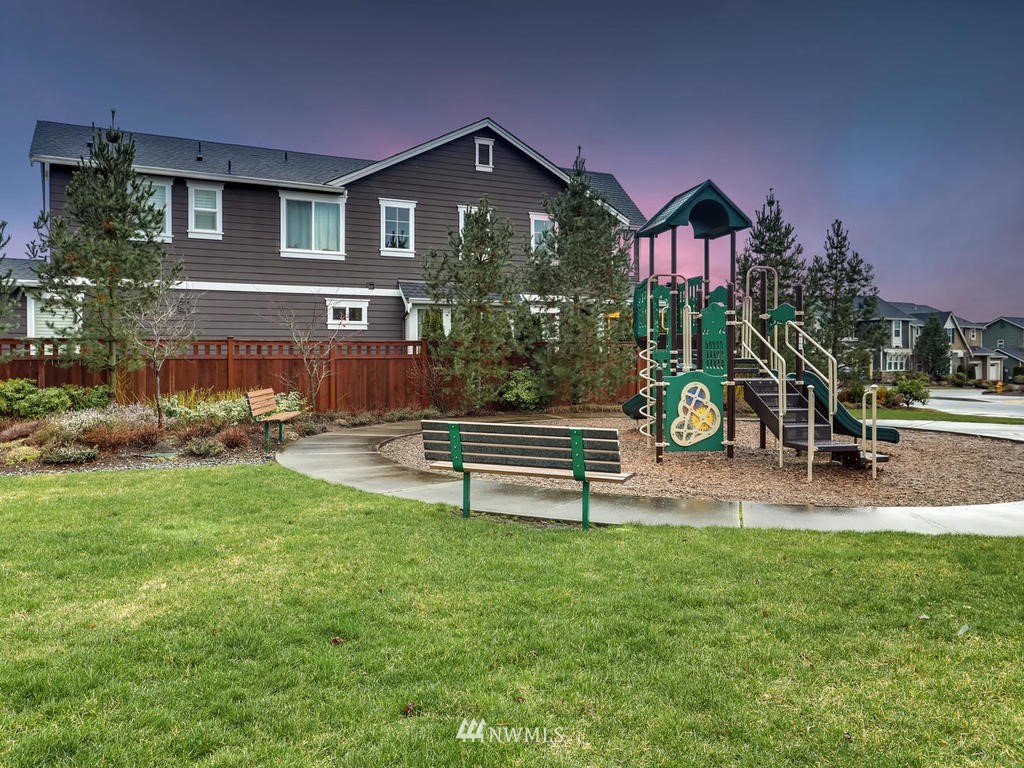 844 Mount Baker Place Northeast Renton, WA 98059 - Photo 32 of 34 Gallery Image 32