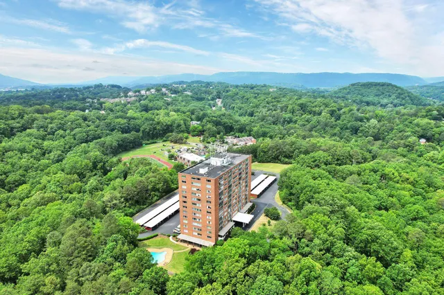 $480,000 | 1414 Continental Drive, Unit 1201, Chattanooga, TN 37405